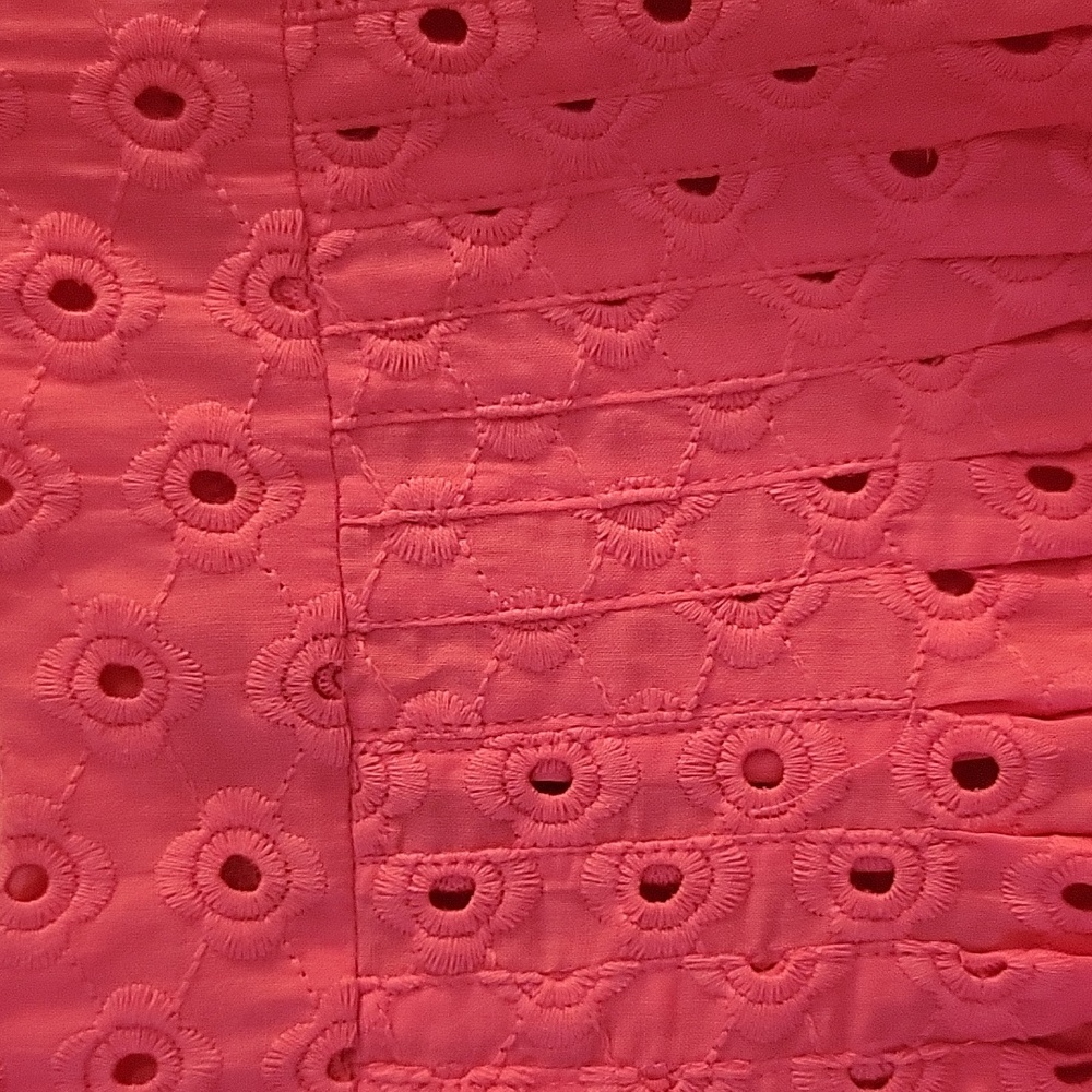 Muse fushia eyelet dress 6 - Picture 2 of 9